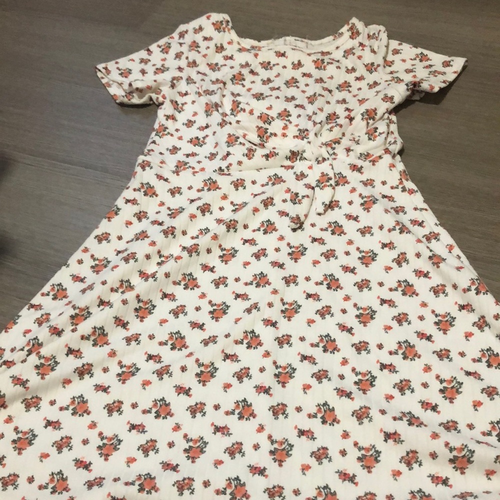 Girls dress - Picture 1 of 6